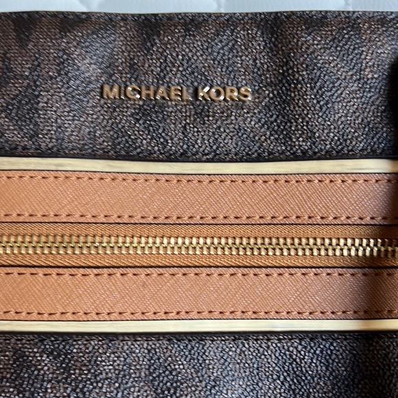 Michael Kors Logo Shoulder Bag / Tote,  Khaki/Brown - Picture 9 of 14
